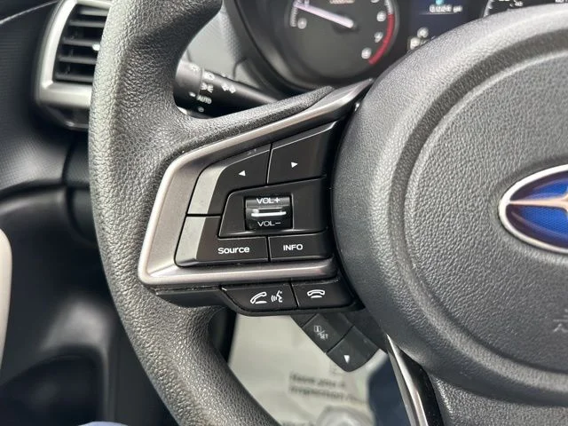 Used 2022 White Subaru Base image 18
