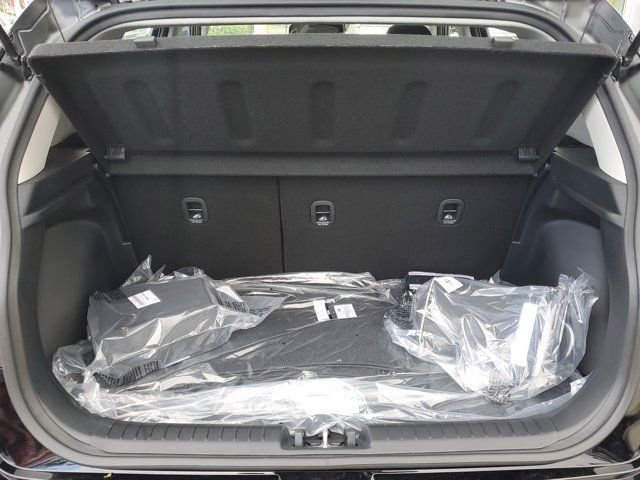 2025 Hyundai Venue SEL - Photo 6
