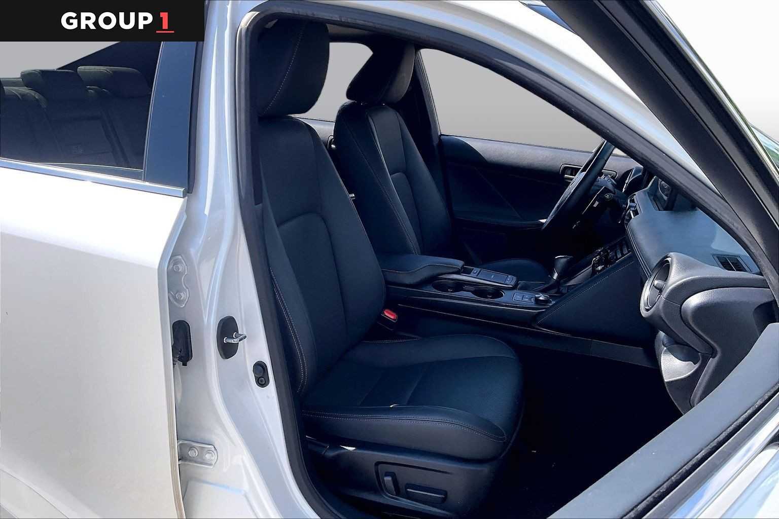 Certified Used 2024 Eminent White Pearl Lexus  image 8