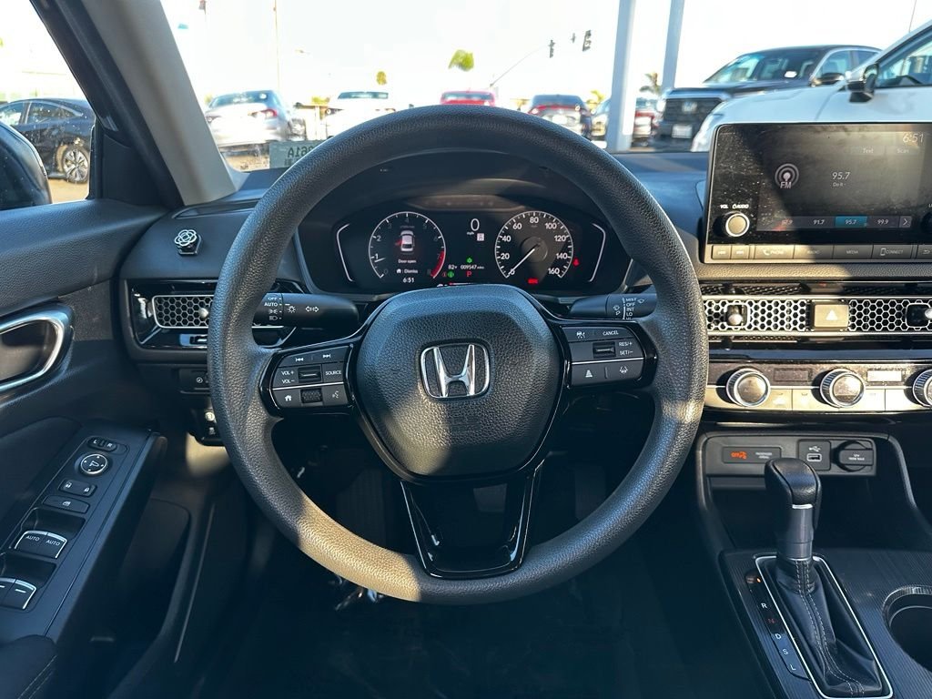Used 2024  Honda LX image 19