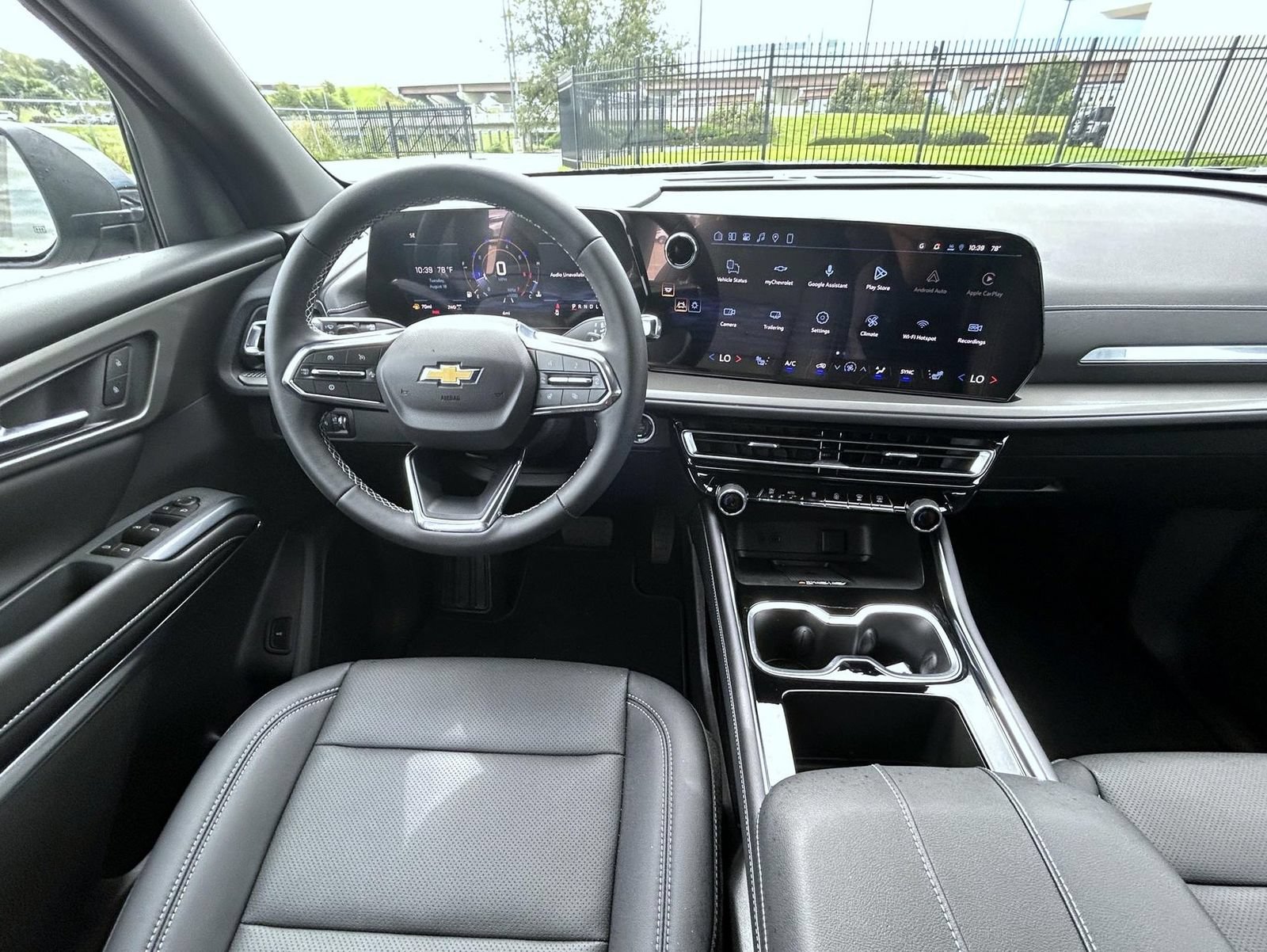 2027 Chevrolet Traverse LT - Photo 13