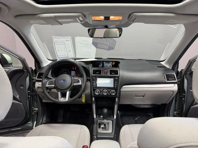 Used 2018 Green Subaru 2.5i Premium image 32
