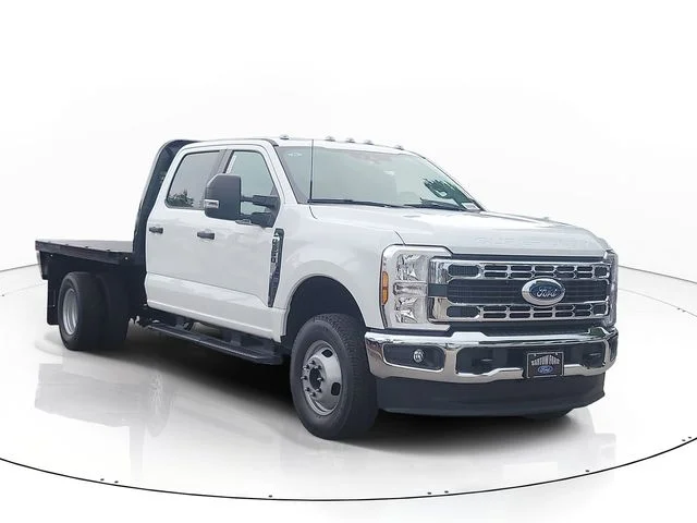 New 2026 Oxford White Ford XL image 3