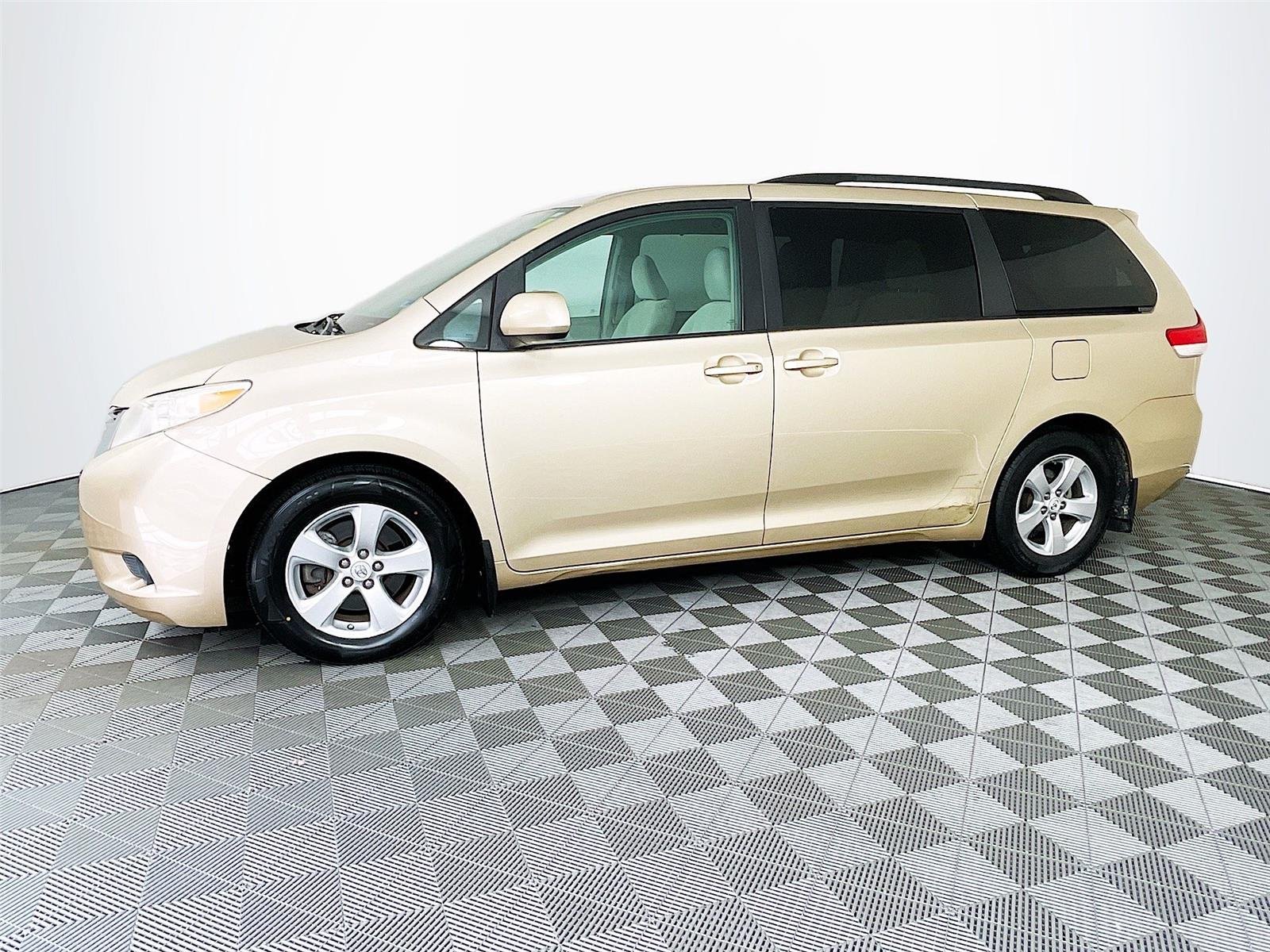 Used 2011 Sandy Beach Metallic Toyota LE image 4