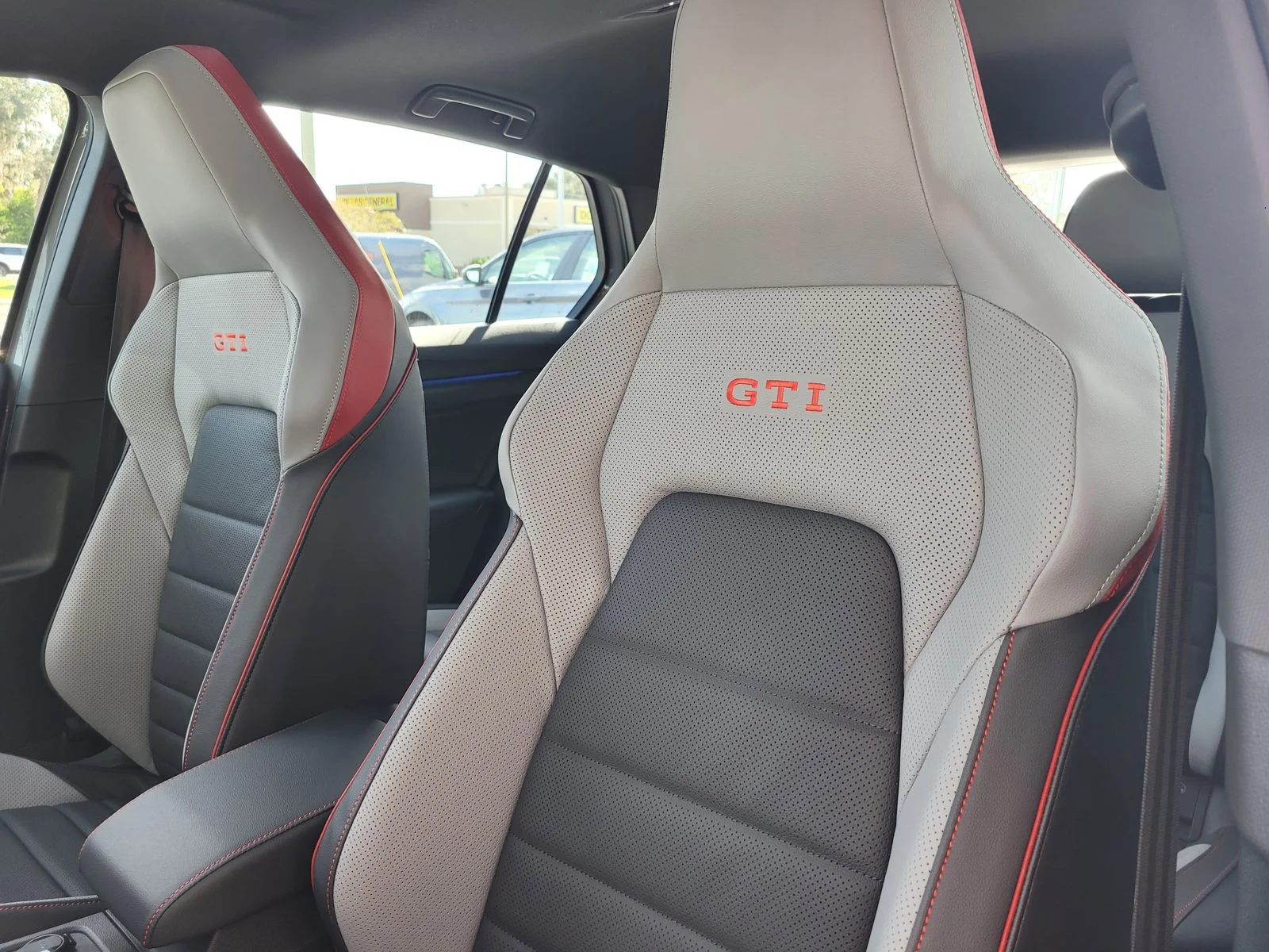 New 2026 Moonstone Gray Volkswagen 2.0T SE image 18