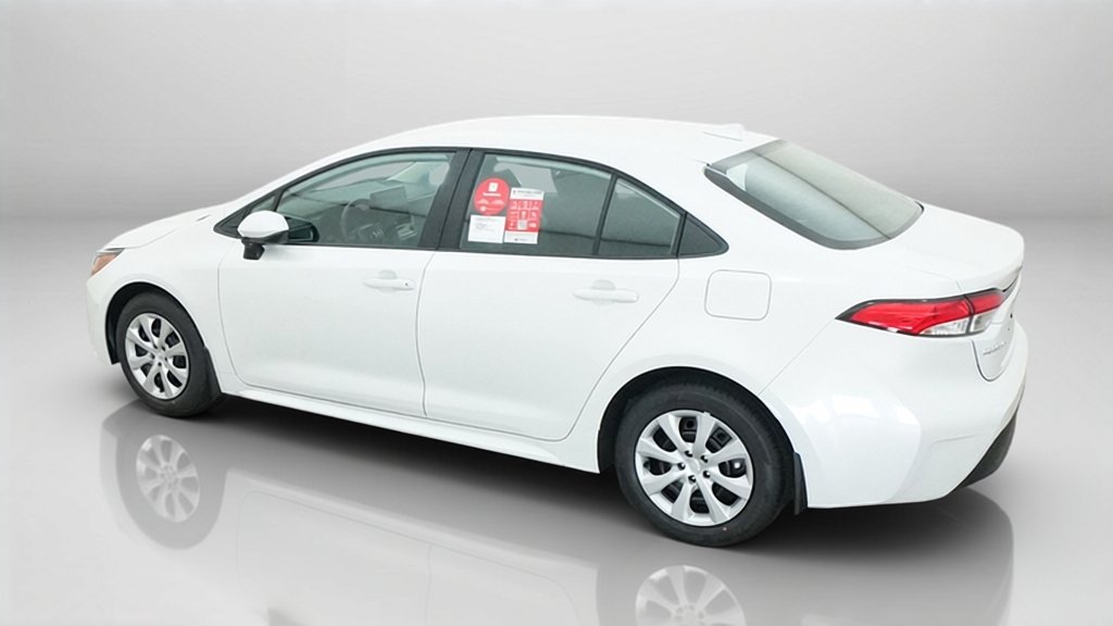 New 2027 Wind Chill Pearl Toyota LE image 45