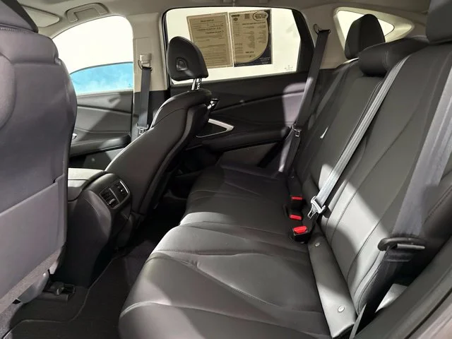 Used 2023  Acura Base image 15