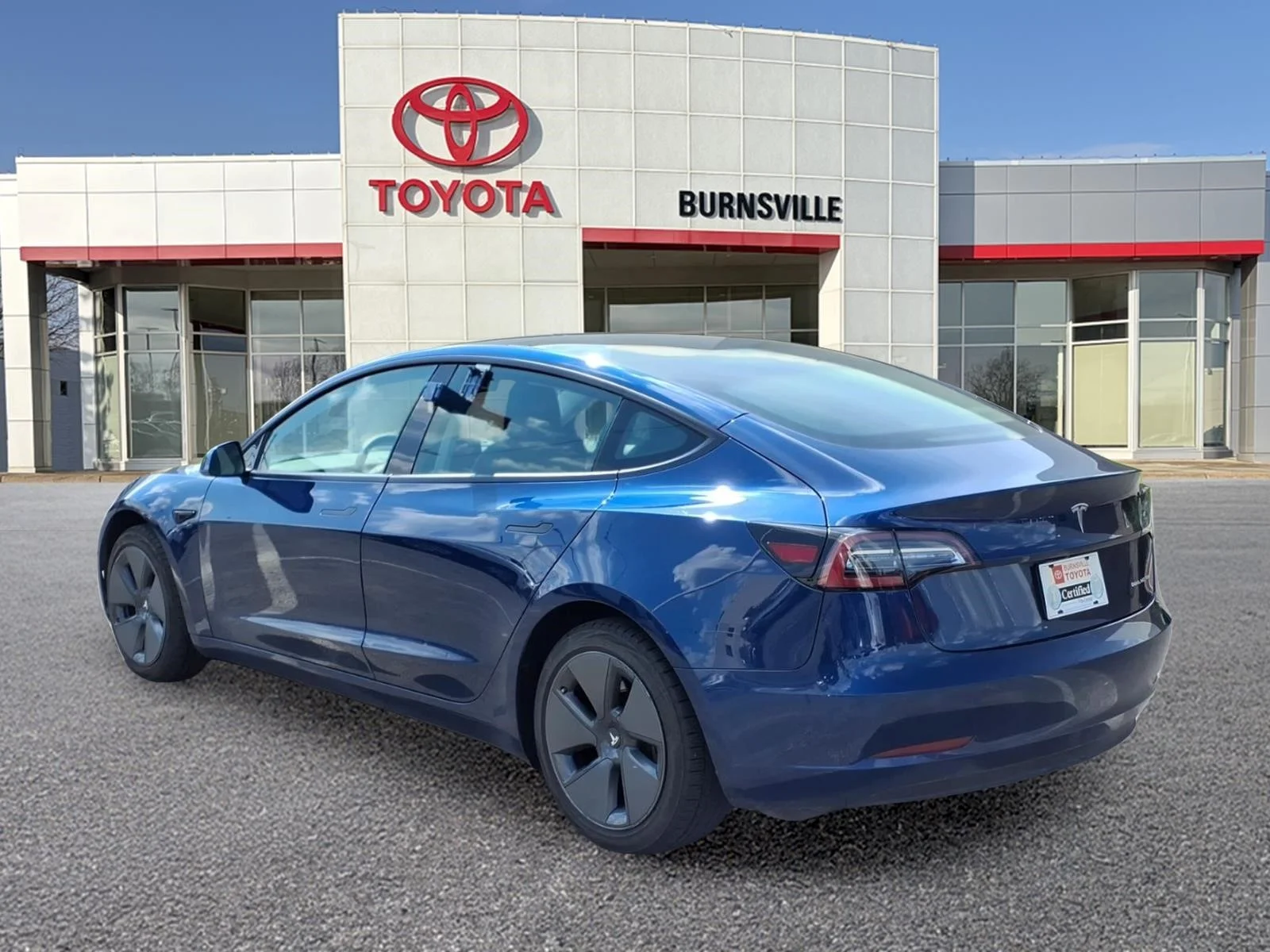 Used 2022 Blue Tesla Long Range image 6