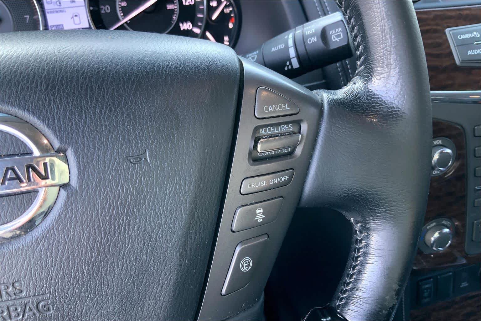 Used 2019 Super Black Nissan SL image 23