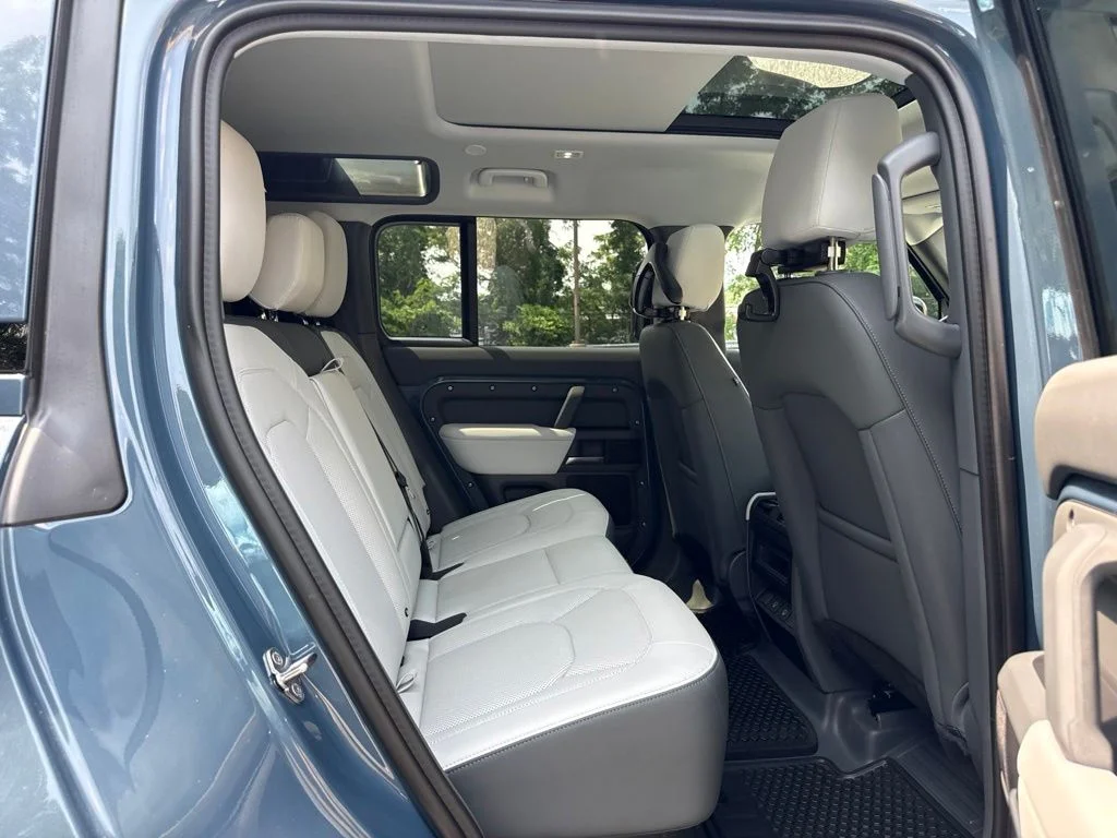 Certified Used 2025 Blue Land Rover S image 18