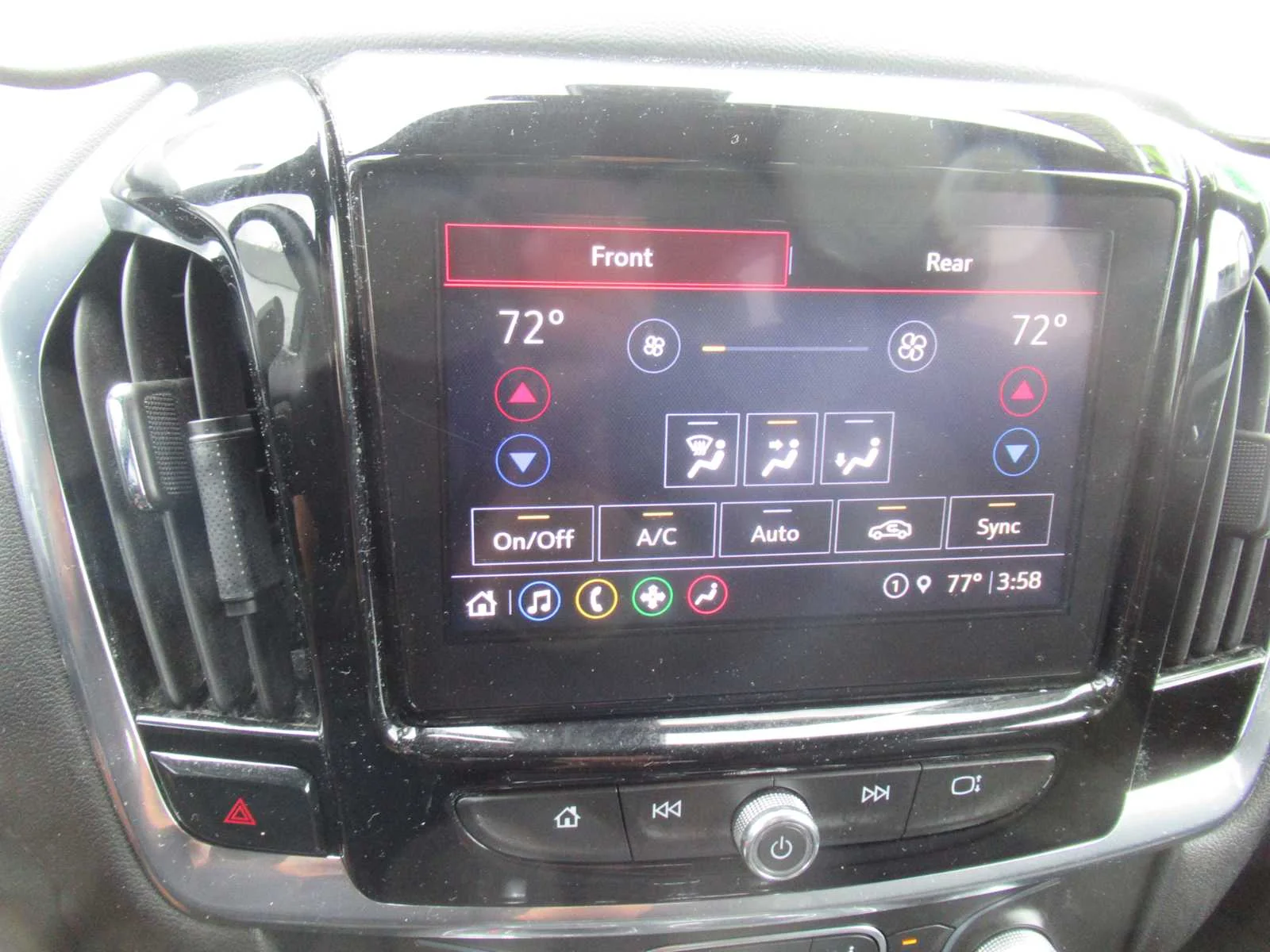 Certified Used 2022 Summit White Chevrolet LT Cloth image 29