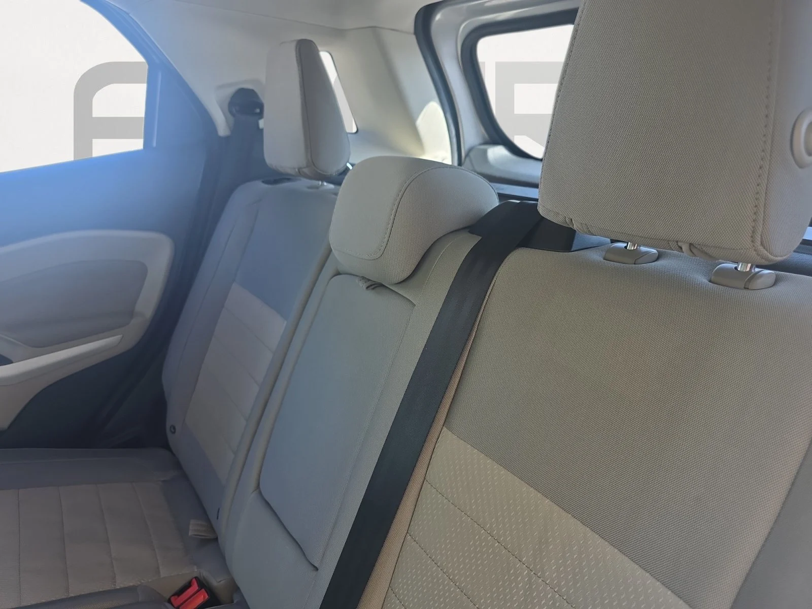Used 2018 Moondust Silver Metallic Ford S image 21