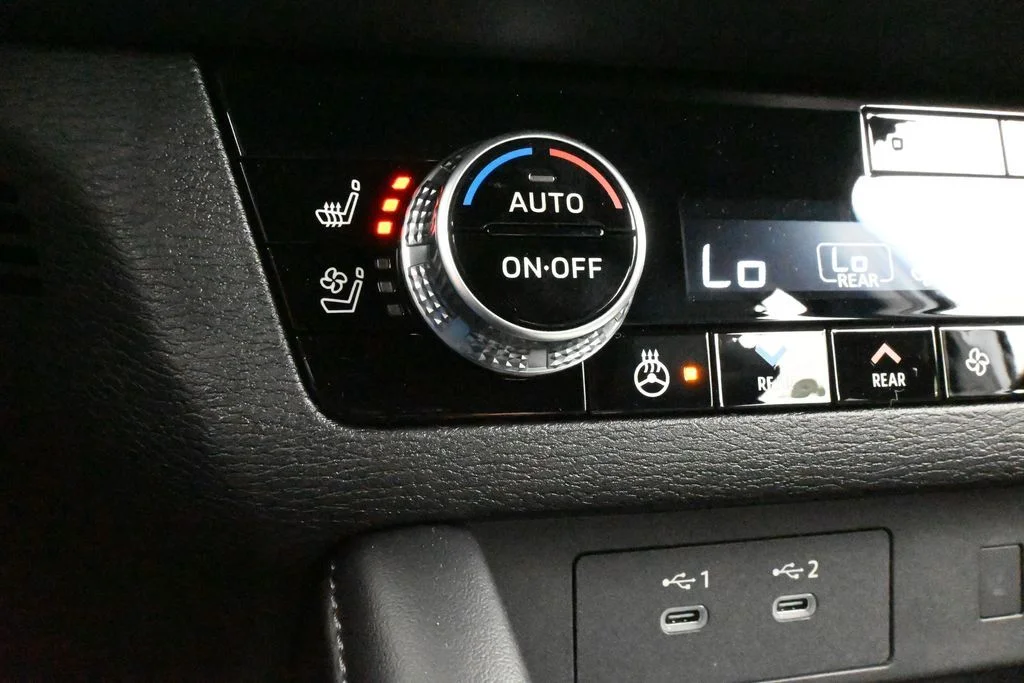 New 2026 Black Mitsubishi BLACK EDITION S-AWC image 32