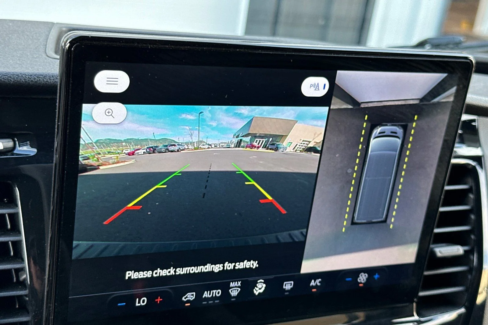 2023 Ford Transit Passenger Van XLT - Photo 22