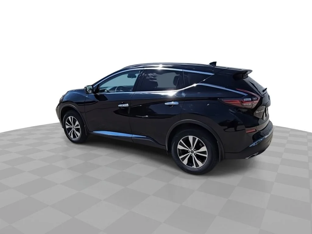 Used 2024  Nissan SV image 6