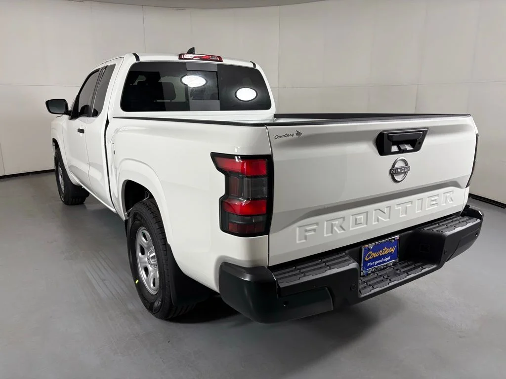 New 2026 Glacier White Nissan King Cab® S image 6