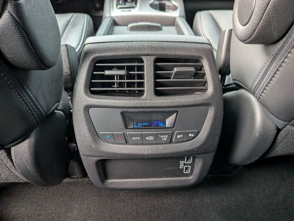 Used 2020 White Honda EX-L image 35