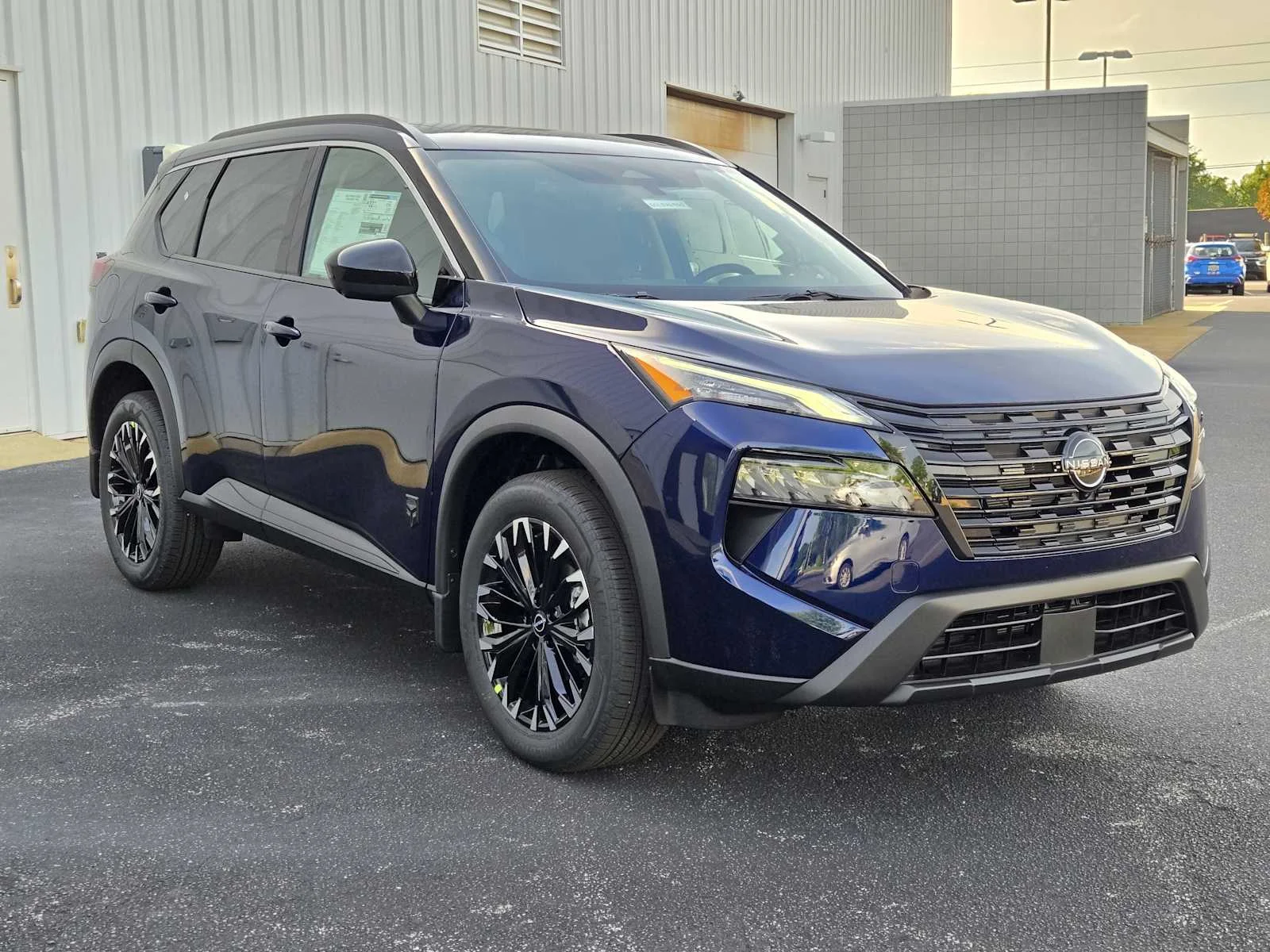 2026 Nissan Rogue Dark Armor's photo
