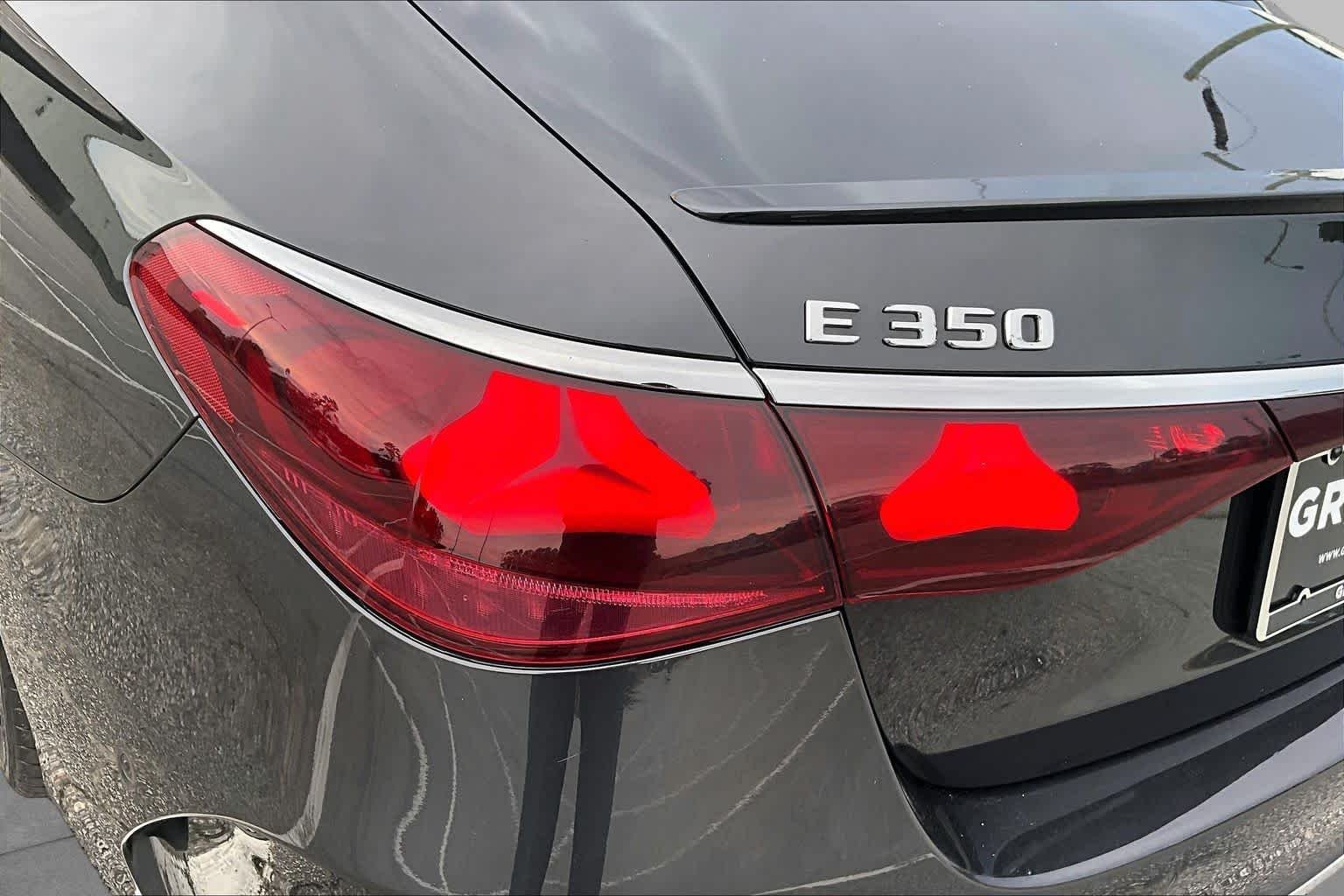 Used 2025 Graphite Grey Metallic Mercedes-Benz E 350 image 28