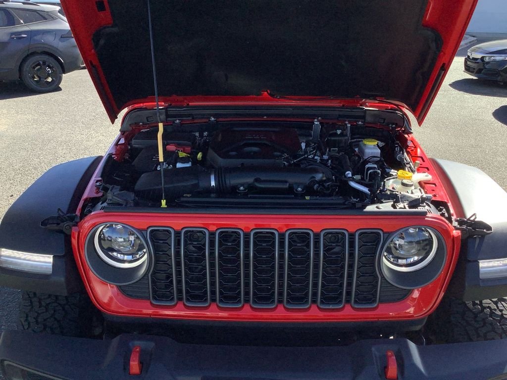 Used 2025 Red Jeep Rubicon image 21