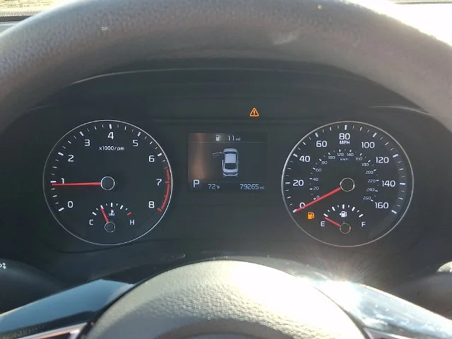 Used 2019 Black Kia LXS image 20