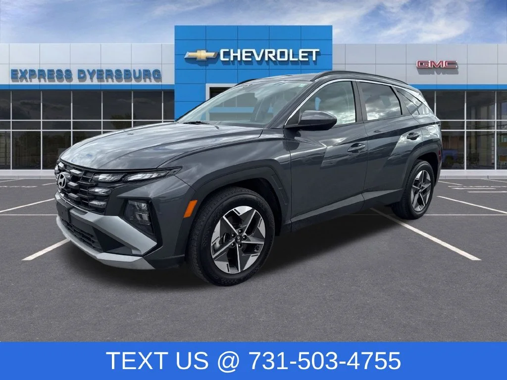 Used 2025 Gray Hyundai SEL image 3
