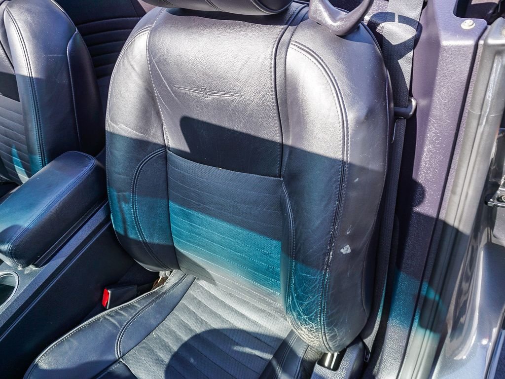 Used 2003 Gray Ford Base image 20