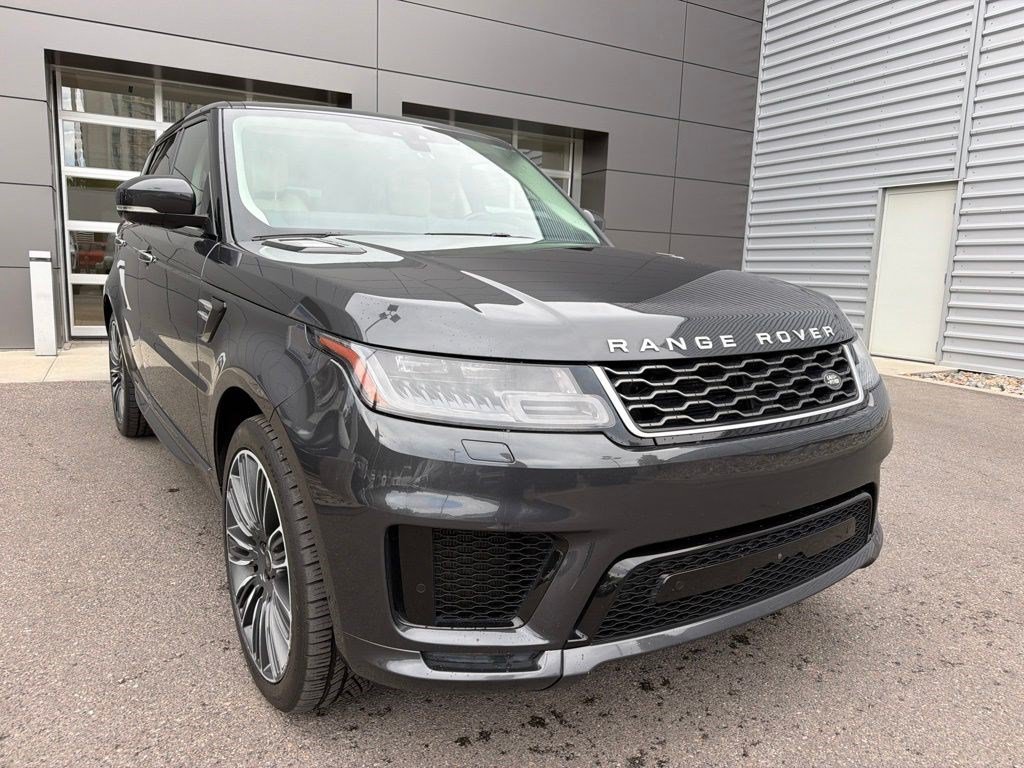 Used 2021 Carpathian Gray Premium Metallic Land Rover Autobiography image 3
