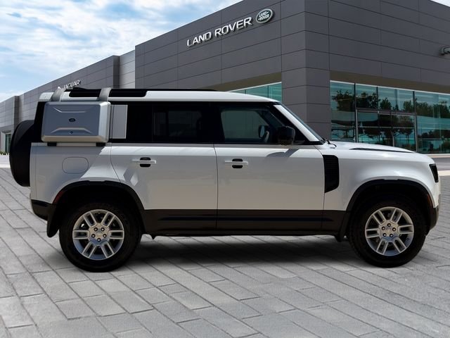 Used 2020 White Land Rover S image 6