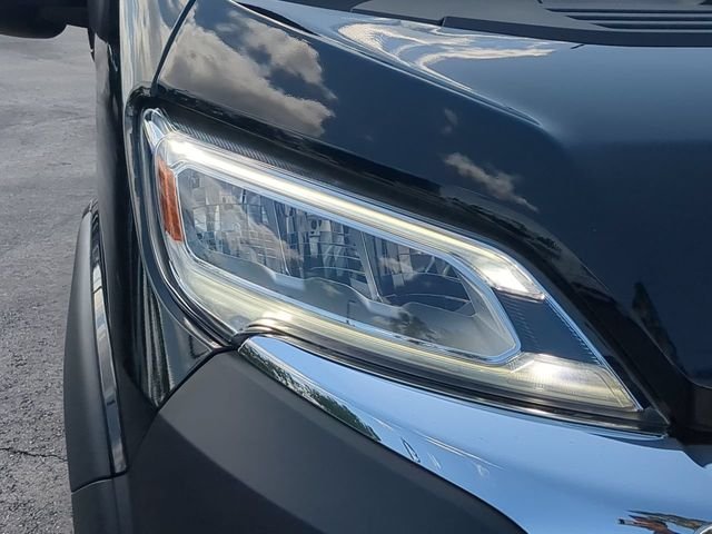 New 2026 Black Clear-Coat Exterior Paint RAM High Roof image 10