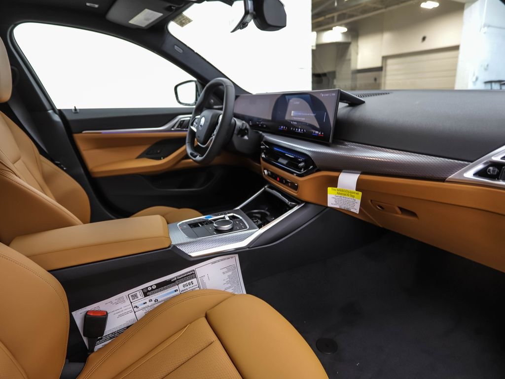 2025 BMW i4 40 - Photo 28