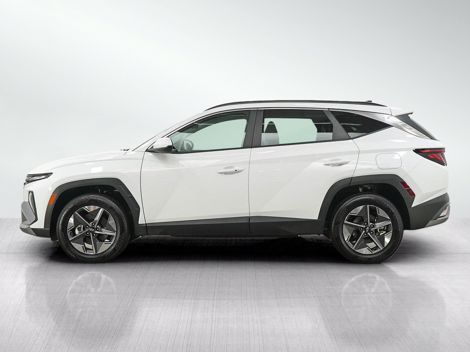 Used 2026 Serenity White Pearl Hyundai SEL AWD image 2
