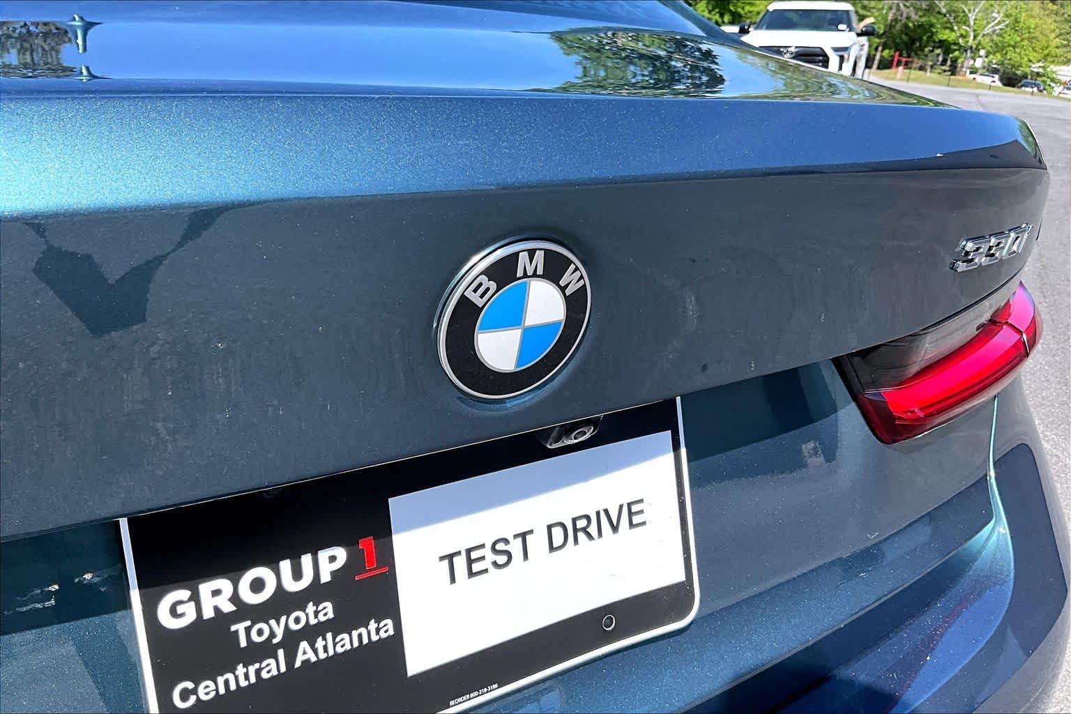 Used 2020 Blue Ridge Mountain Metallic BMW 330i image 31