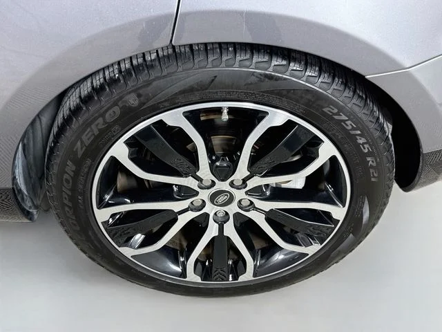Used 2020 Gray Land Rover HSE image 33