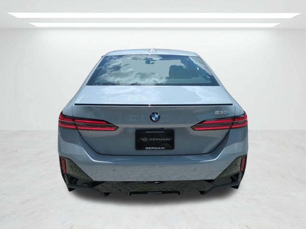 New 2027 Brooklyn Grey Metallic BMW 530i image 5