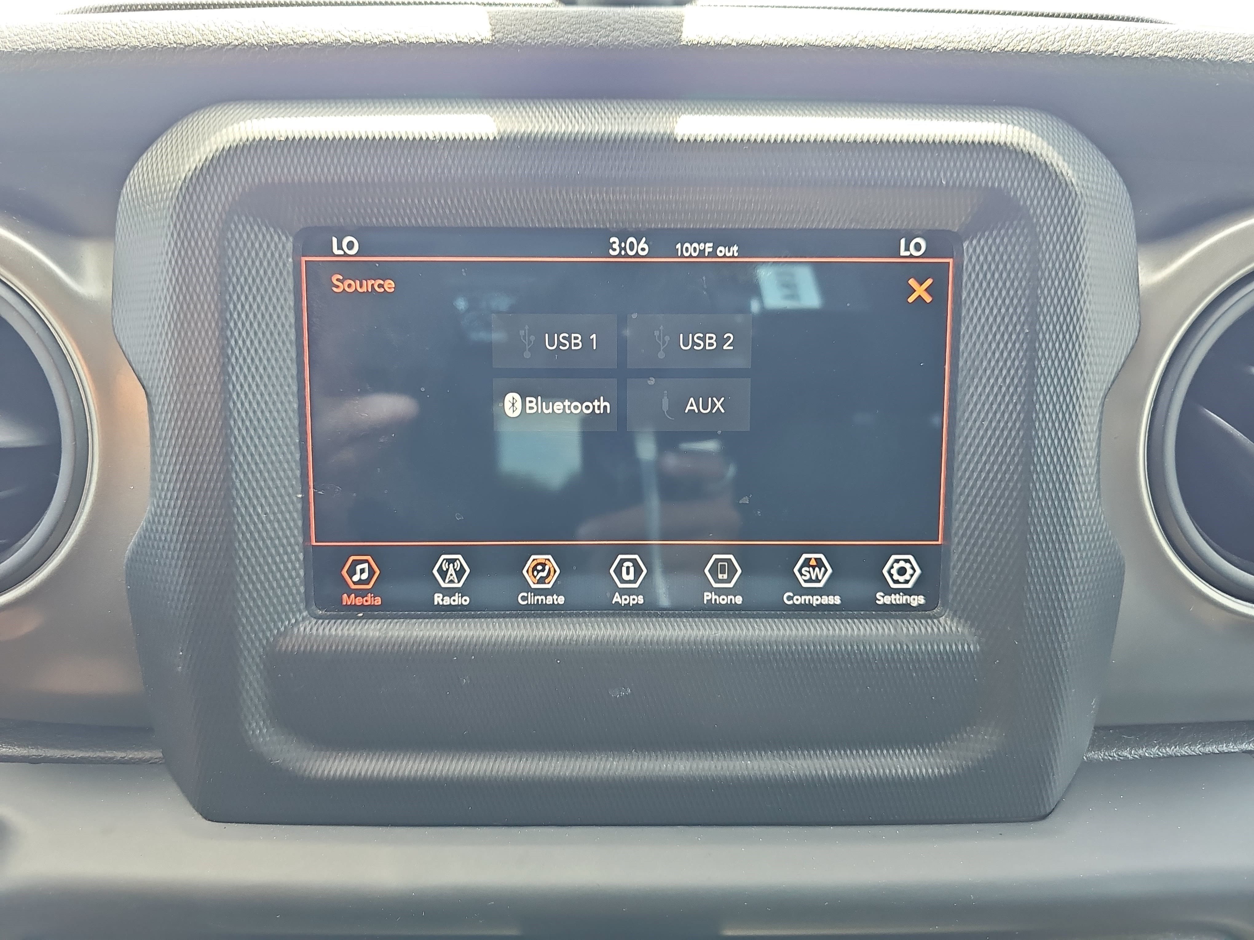 Used 2019 Ocean Blue Metallic Clearcoat Jeep Sport S image 17
