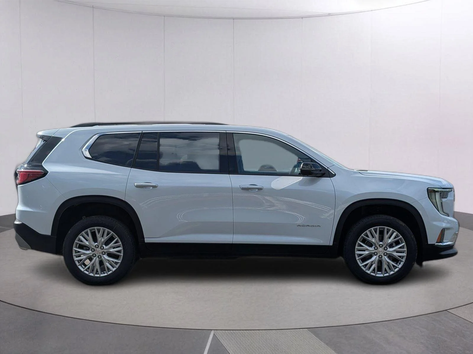 New 2026 Glacier White Tricoat GMC Elevation image 8