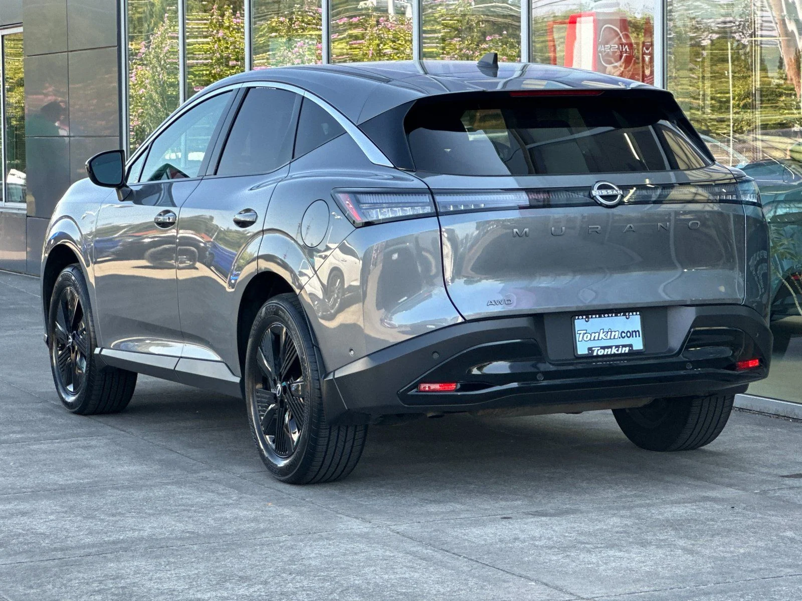 Used 2025 Gun Metallic Nissan SV image 5
