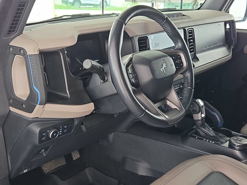 Used 2022 Black Ford Wildtrak image 16