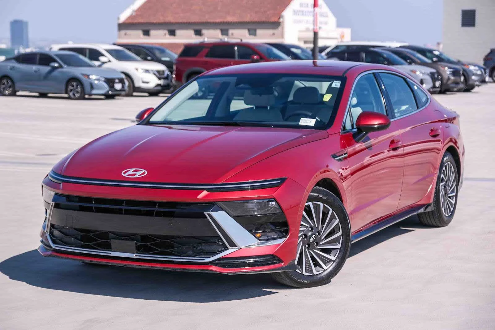 2025 Hyundai Sonata Hybrid