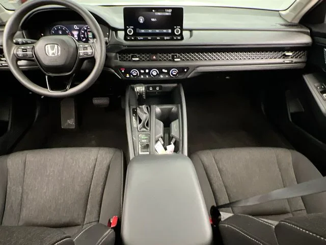 Used 2023  Honda EX image 2