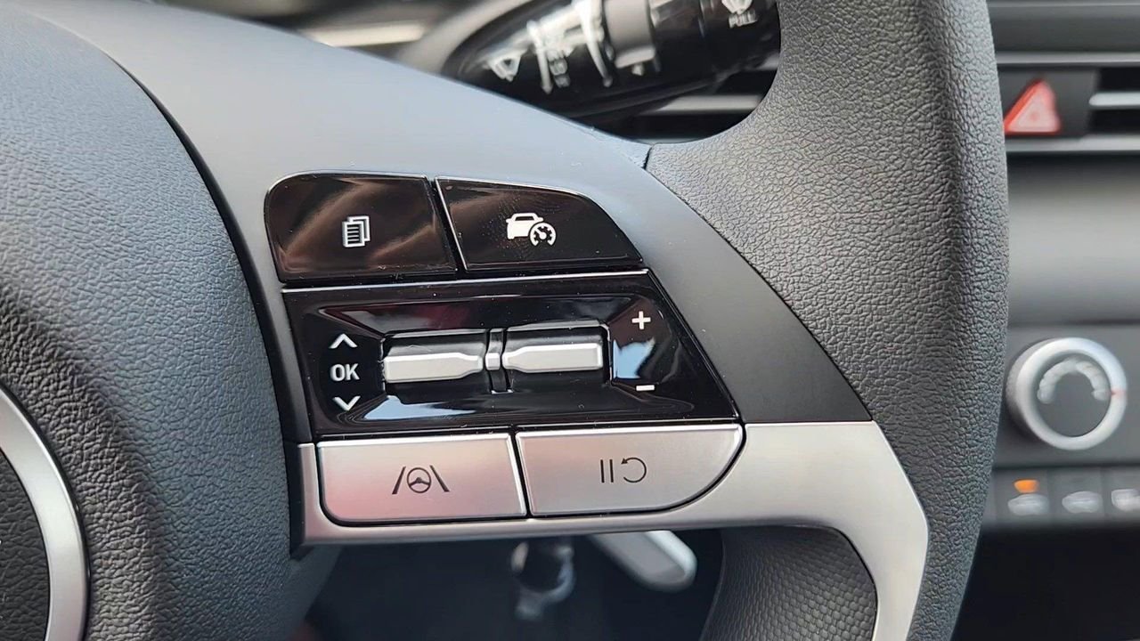 New 2026 Serenity White Hyundai SE image 12