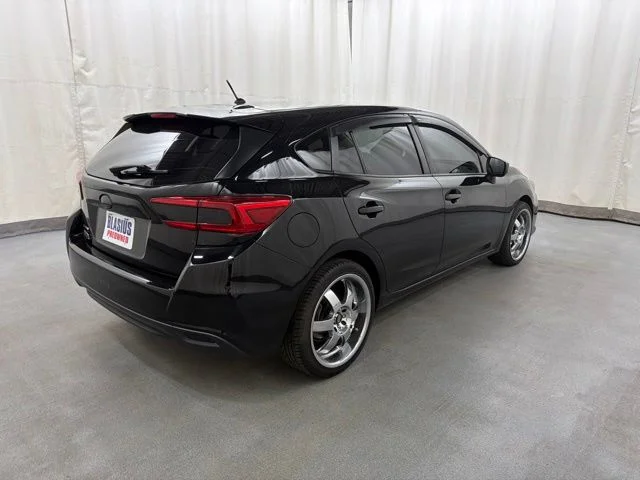 Used 2023 Black Subaru Base image 6