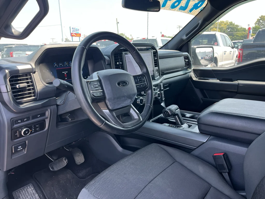 Used 2024 Agate Black Metallic Ford XLT image 10