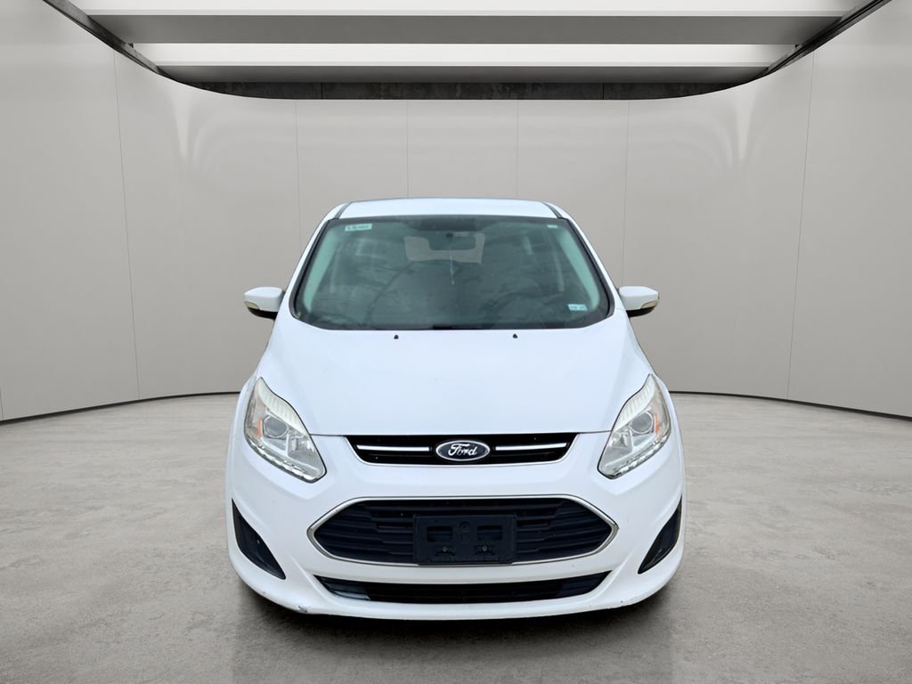 Used 2018 White Gold Metallic Ford SE image 9