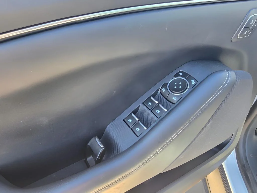 Used 2023 Space White Metallic Ford California Route 1 image 18