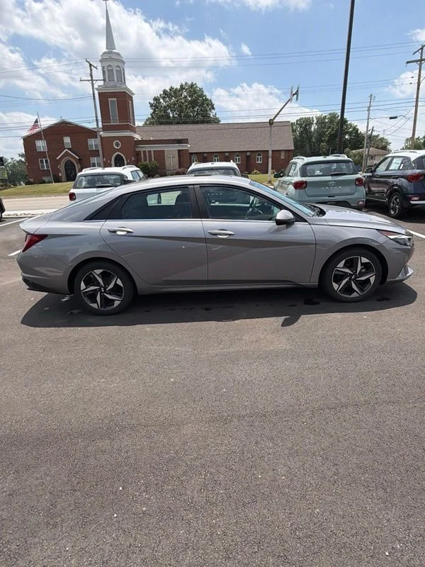 Used 2023 Silver Hyundai Limited image 7