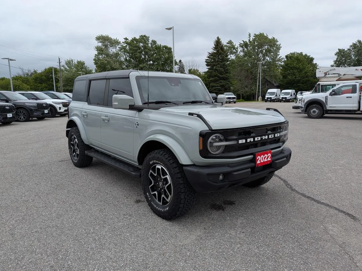 Used 2022 Grey Ford Outer Banks 4 Door image 3