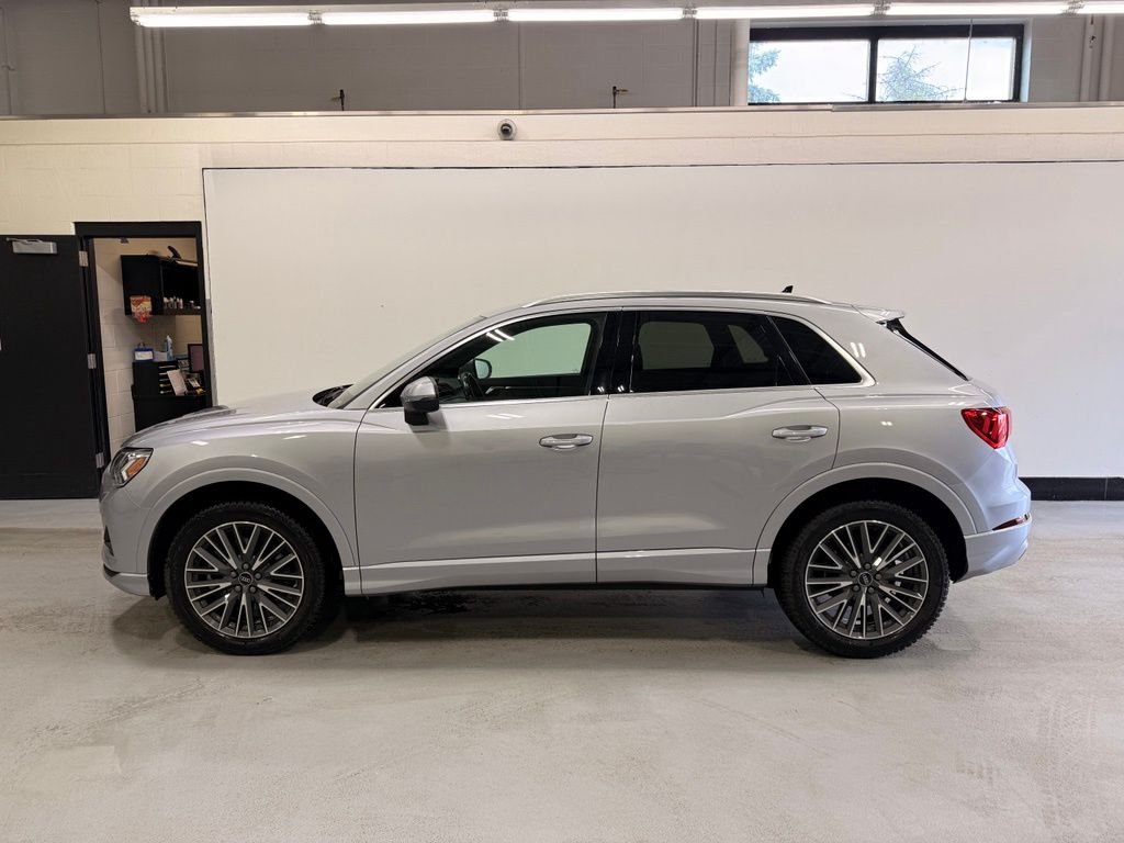 Used 2022 Audi Q3 Premium Plus with VIN WA1BUCF37N1095474 for sale in Golden Valley, Minnesota