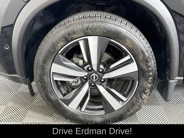 2023 Nissan Rogue SL - Photo 4
